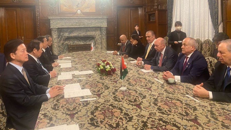 الفايز يجري مباحثات مع رئيس مجلس النواب الياباني في طوكيو