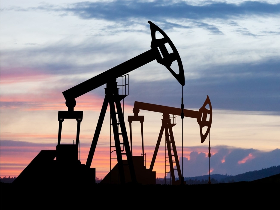 أسعار النفط تتراجع وسط توقعات بوقف إطلاق النار بين روسيا وأوكرانيا