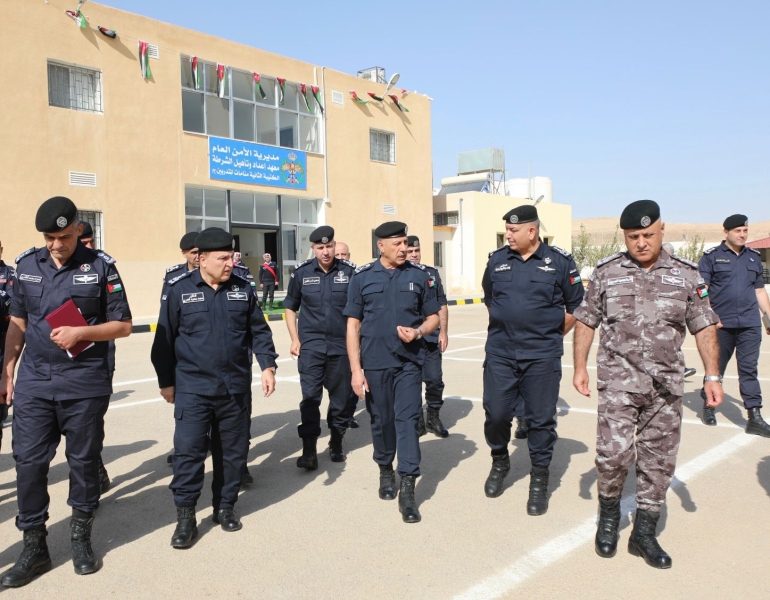 مدير الأمن العام يفتتح معهد إعداد وتأهيل الشرطة – سواقة