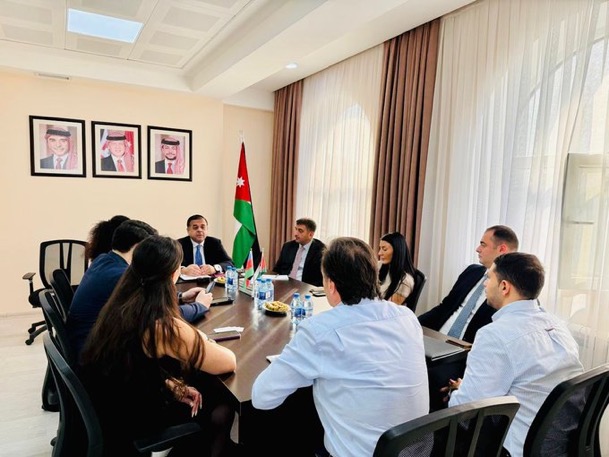 وزارة السياحة تعزز تعاونها مع السوق الأذري لاستقطاب مزيد من السياح للأردن
