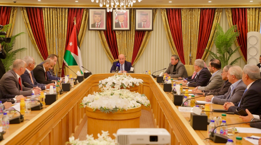 اللجنة المالية في الأعيان تبحث مع وزير الزراعة استراتيجية الوزارة ودورها في الأمن الغذائي