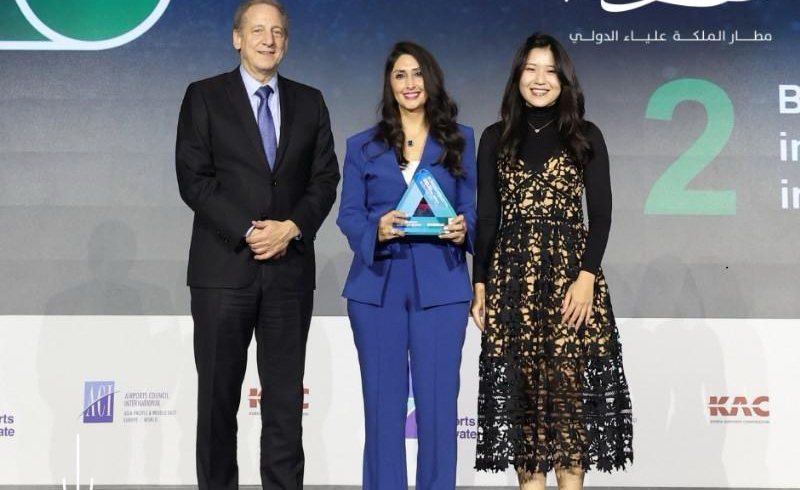 مطار الملكة علياء الدولي يفوز بجائزة الابتكار التقني لعام 2025 عن نظام التنظيف الذكي