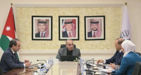 وزير الأشغال ونقيب المهندسين يبحثان تعزيز التعاون لتطوير جودة المشاريع الهندسية