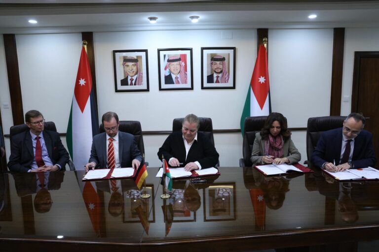 الأردن وألمانيا توقعان اتفاقيتي منح بقيمة 30 مليون يورو لتعزيز التعليم والتدريب المهني والتقني