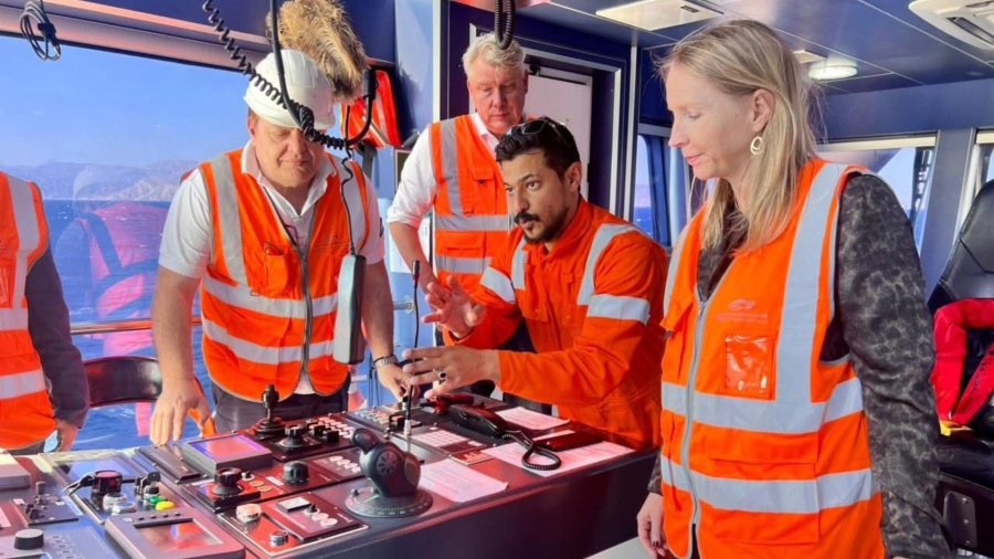 سفيرة هولندا تزور ميناء العقبة للخدمات البحرية وتشيد بالكفاءات الأردنية