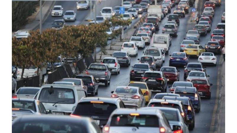 الازدحام المروري: تحدٍّ يومي مُركّب.. أسبابه متشعّبة، وحلوله تبدأ من سلوكنا