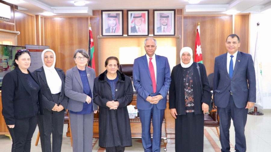 تكريم نخبة من أقدم المتقاعدات العسكريات تقديرًا لمسيرتهن وعطائهن