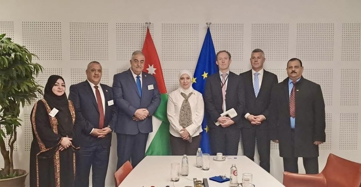 الجراح في بروكسل: تؤكد خلال ترؤسها اجتماع مع لجنة فلسطين أن الأردن يتحمّل العبء الأكبر من أزمات اللجوء