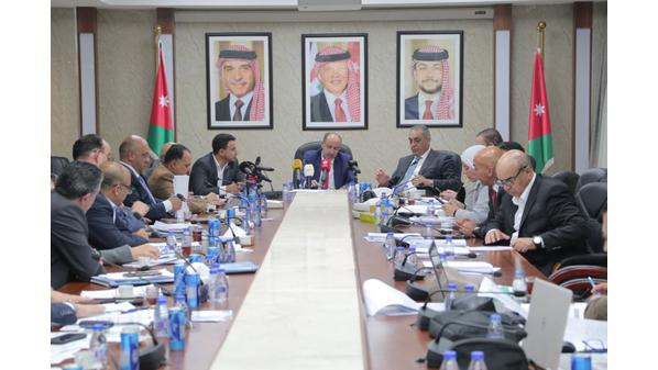 المالية النيابية تبحث موازنة وزارة المياه وتؤكد أهمية المشاريع الحيوية وتعزيز الأمن المائي