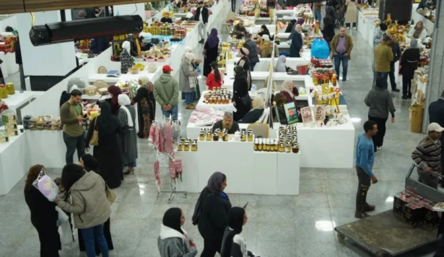 وزارة الزراعة تعيد الرسوم لأصحاب الأفران والمخابز في مهرجان الزيتون