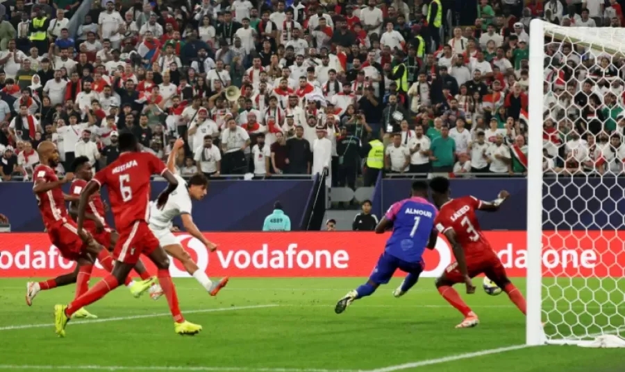 ثنائية عراقية تُسقط السودان وتمنح بطاقة العبور لربع النهائي