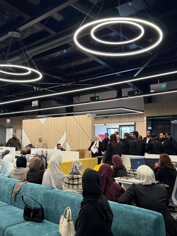 الاقتصاد الرقمي والريادة تفتتح مركز الخدمات الحكومية الشاملة في المفرق