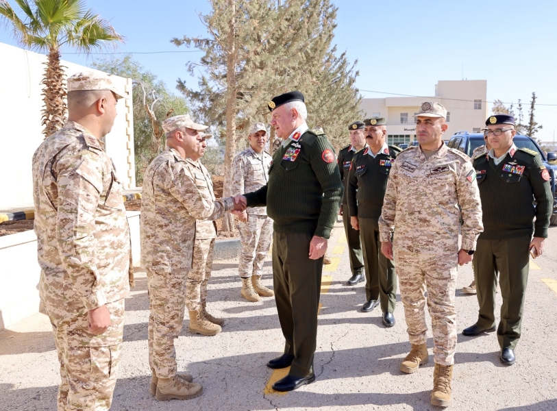 رئيس هيئة الأركان يتفقد مركز تدريب خدمة العلم في شويعر ويشدد على تطوير مهارات الشباب