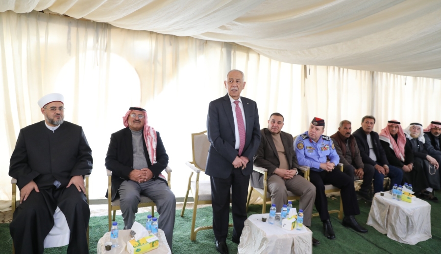 مندوبًا عن الملك وولي العهد... العيسوي يعزي عشيرتي أبو خرمة والسمارنة