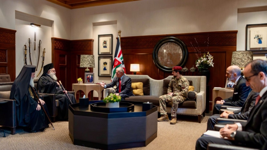 الملك يؤكد حماية المقدسات المسيحية والإسلامية واستعادة الاستقرار بالشرق الأوسط