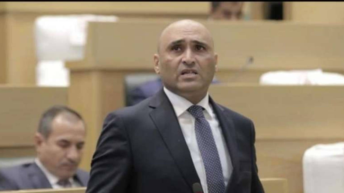 السراحنة يدعو رئيس الوزراء لزيارة مخيم البقعة وعين الباشا