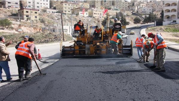 أمانة عمّان: 2.8 مليون متر مربع من أعمال التعبيد خلال أربعة أشهر
