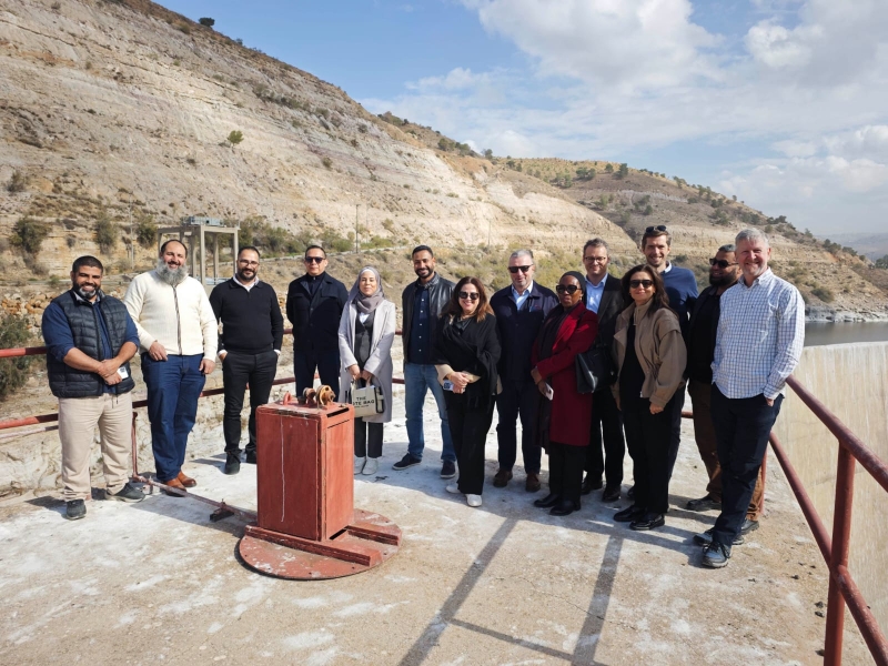 الحيصة يطلع بعثة البنك الدولي على مشاريع السدود والإدارة المائية