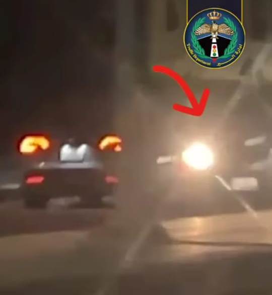 الفيديو المرفق لاحد البلاغات التي وردت لرقم شكاوي ادارة السير والذي تم اتخاذ الاجراء القانوني بحقه لمخالفته