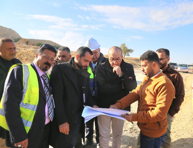 وزير الأشغال يتفقد مواقع متضررة من السيول في الكرك ويشدد على المعالجة العاجلة
