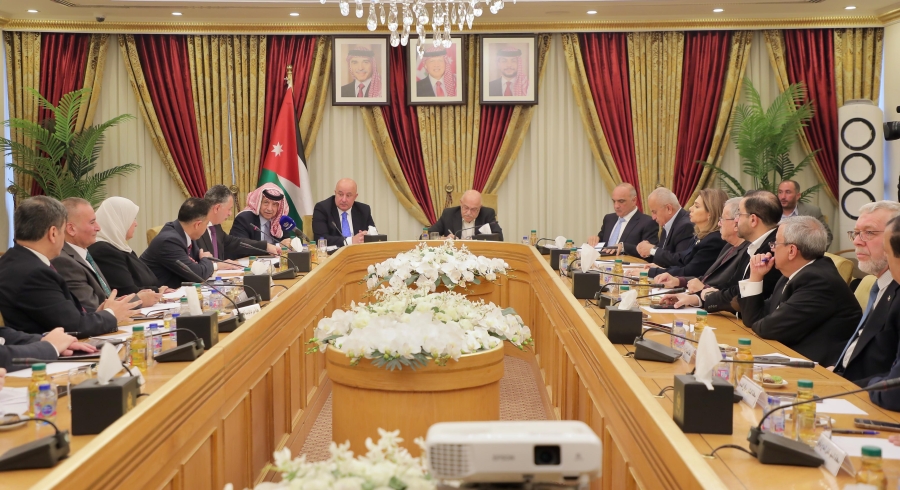 اللجنة المالية والاقتصادية بمجلس الأعيان تبحث خطط وزارتي الصناعة والطاقة