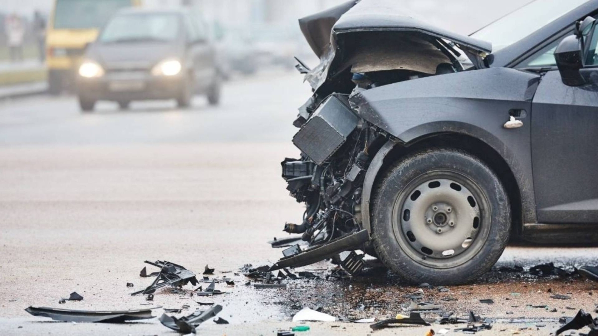 حادث سير يربك حركة المرور على طريق نزول صافوط