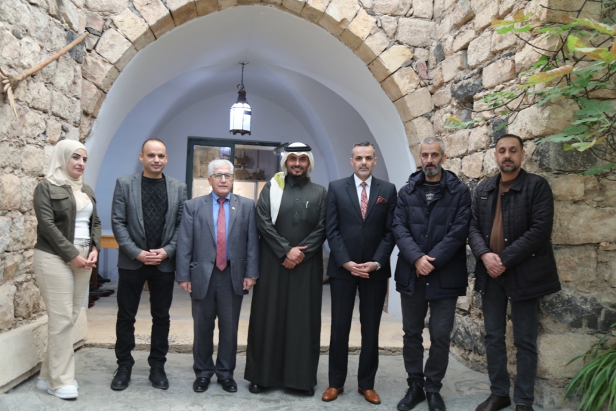 بحث تعزيز العلاقات الأكاديمية بين اليرموك والملحقية الثقافية القطرية في عمّان