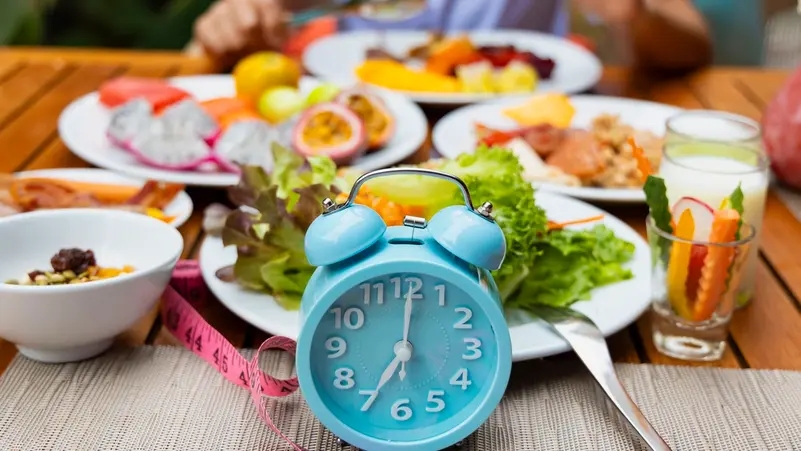 دراسة تكشف تأثيرات مدهشة للصيام المتقطع.. تفوق التخسيس