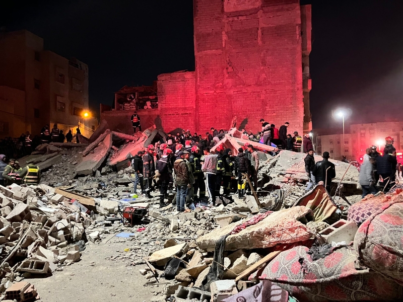 مصرع 19 شخصًا وإصابة 16 بانهيار بنايتين في فاس المغربية