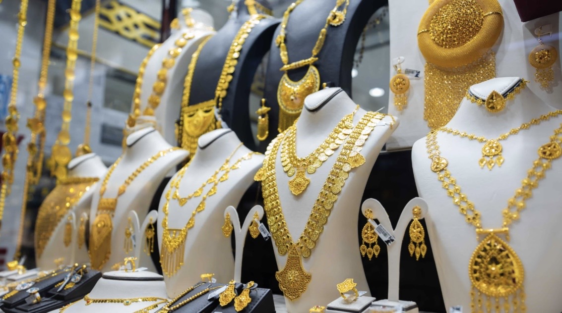 ارتفاع أسعار الذهب في السوق المحلي الأربعاء