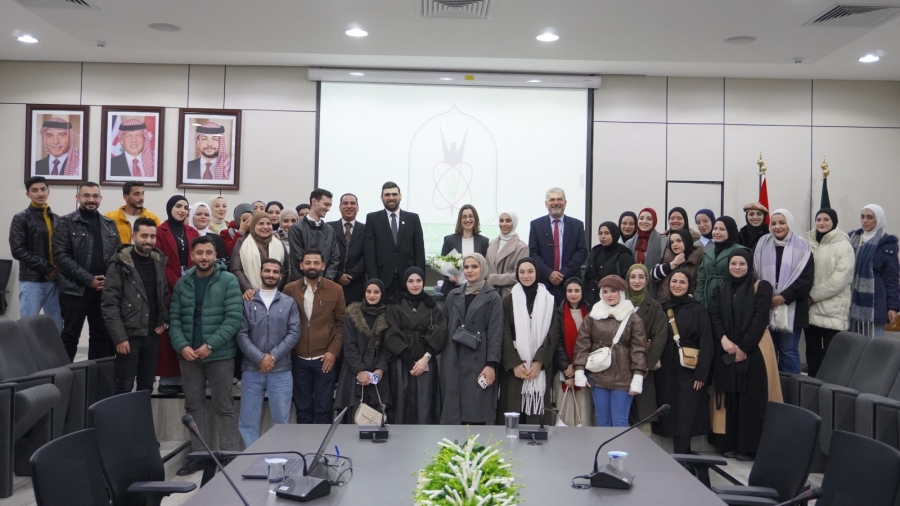 السفيرة اليونانية في عمّان تزور اليرموك