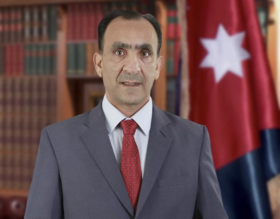 نضال انور المجالي يكتب …كفى انتقاداً للماضي.. فلنبحث عن الأمل والنقد البنّاء