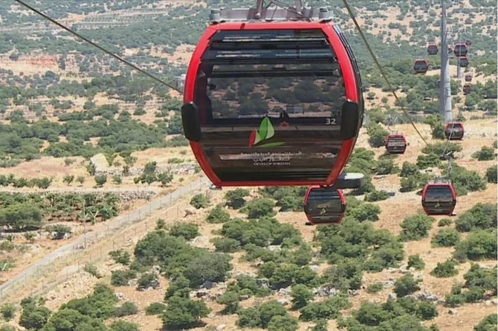إيقاف تشغيل تلفريك عجلون احترازياً بسبب شدة الرياح