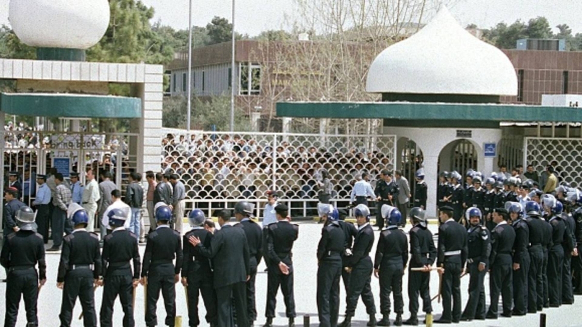 التعليم الجزئي والمناهج الحديثة يضعان الجامعات أمام تحدي المشاجرات الطلابية